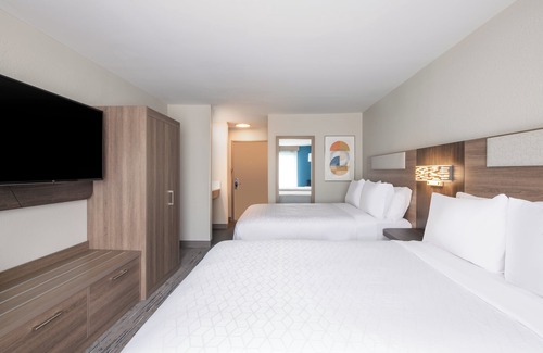 Wilson Hotel | Holiday Inn Express Hotel & Suites Wilson - Hayes Place by IHG