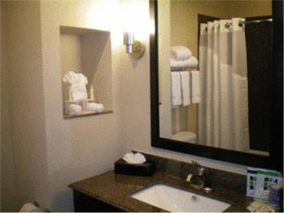 Voth Hotel | Holiday Inn Express Hotel & Suites Beaumont Northwest by IHG