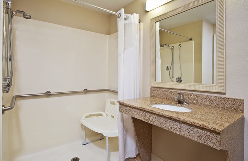 Groveport Hotel | Holiday Inn Express Hotel & Suites Columbus-Groveport by IHG