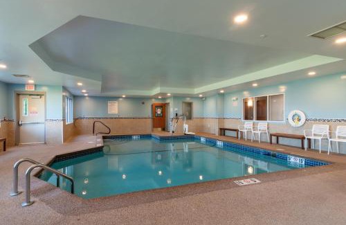 Seabrook Hotel | Holiday Inn Express Hotel & Suites Hampton South-Seabrook by IHG