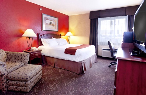 Jamestown Hotel | Holiday Inn Express Jamestown by IHG
