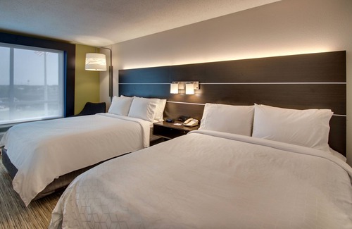 Georgetown Hotel | Holiday Inn Express Lexington North-Georgetown by IHG