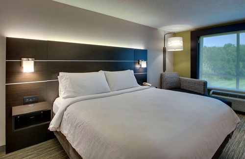 Georgetown Hotel | Holiday Inn Express Lexington North-Georgetown by IHG