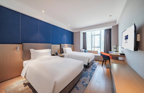 Nanchang Hotel | Holiday Inn Express Nanchang West Station by IHG