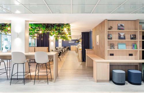La Villette Hotel | Holiday Inn Express Paris-Canal De La Villette by IHG