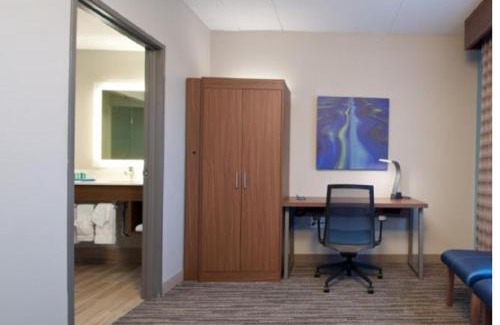 Stafford Hotel | Holiday Inn Express Quantico - Stafford by IHG