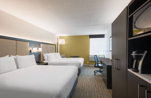 Ramsey Hotel | Holiday Inn Express Ramsey-Mahwah by IHG