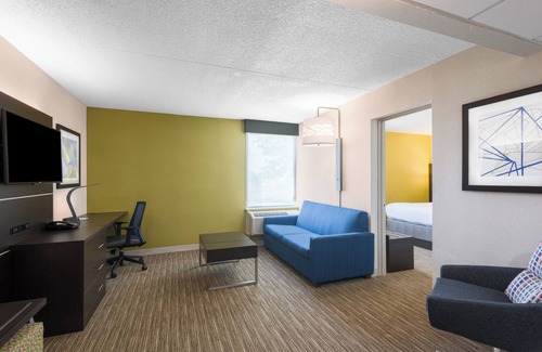 Ramsey Hotel | Holiday Inn Express Ramsey-Mahwah by IHG