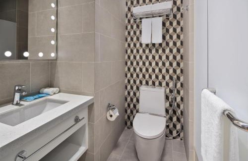 Lavender Hotel | Holiday Inn Express Singapore Serangoon by IHG