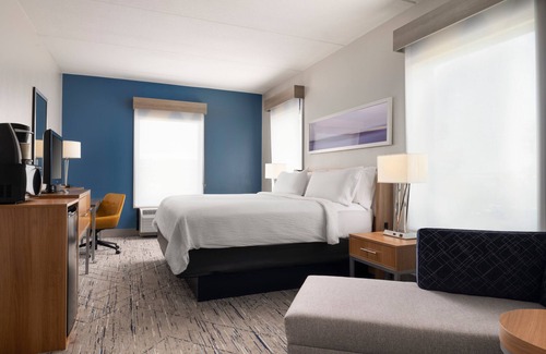Kenner - Louis Armstrong International Airport Hotel | Holiday Inn Express & Suites New Orleans Airport South by IHG
