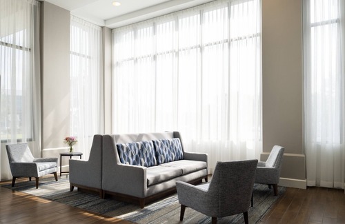 Kenner - Louis Armstrong International Airport Hotel | Holiday Inn Express & Suites New Orleans Airport South by IHG