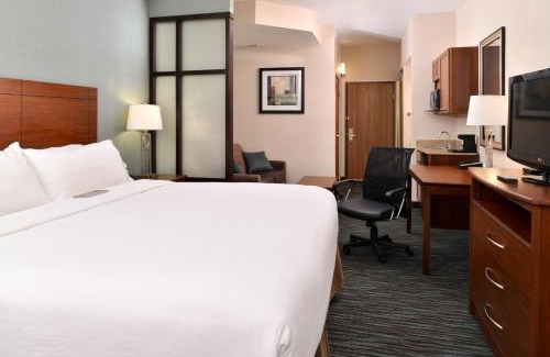 St. Marys Hotel | Holiday Inn Express & Suites St Marys by IHG