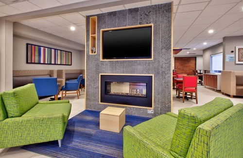 Absecon Hotel | Holiday Inn Express & Suites Absecon-Atlantic City by IHG