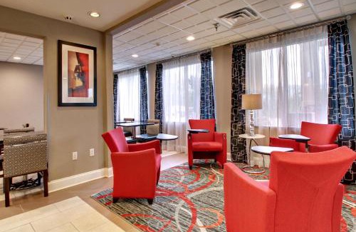Hurricane Mills Hotel | Holiday Inn Express Hurricane Mills Waverly by IHG