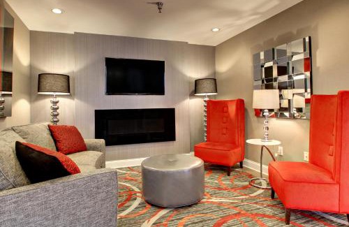 Hurricane Mills Hotel | Holiday Inn Express Hurricane Mills Waverly by IHG