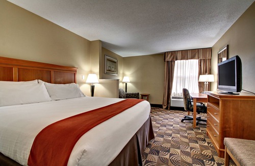 Hurricane Mills Hotel | Holiday Inn Express Hurricane by IHG