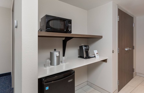 Villa Sabine Hotel | Holiday Inn Express Pensacola Beach by IHG