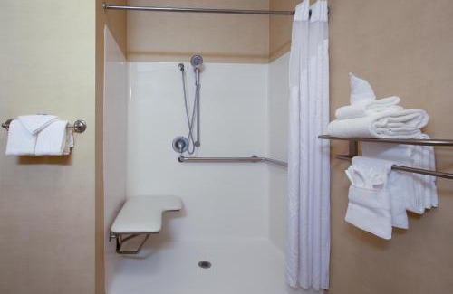 Laramie Hotel | Holiday Inn Laramie by IHG
