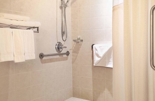 Laval Hotel | Holiday Inn Laval Montréal by IHG