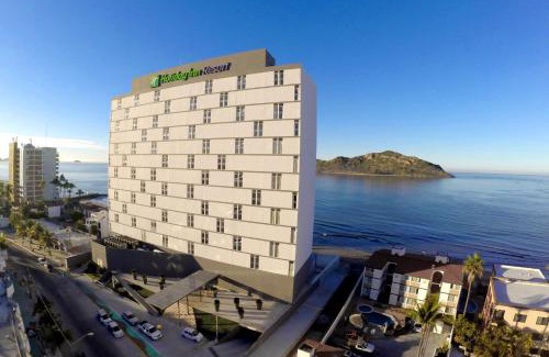 Zona Dorada Hotel | Holiday Inn Resort Mazatlan by IHG