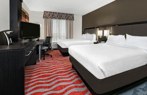 College Station Hotel | Holiday Inn & Suites College Station-Aggieland by IHG