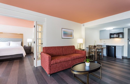 Lutherville Timonium Hotel | Holiday Inn Timonium Baltimore North by IHG