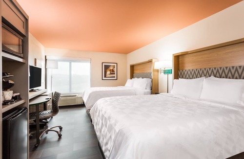 Lutherville Timonium Hotel | Holiday Inn Timonium Baltimore North by IHG