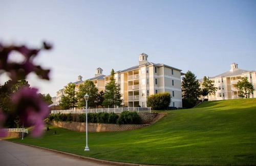 Flint Condo | Holiday Inn Villages Resort -2BD Sleeps up to 6