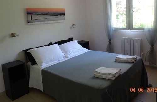 Aix-en-Provence Cottage | Holiday rental with pool secured pleasant site ideal rest