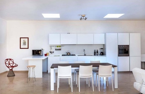 Scicli Villa | holiday vacation large villa rental italy, sicily, scicli, pool, WiFi, short term long term large villa to rent to let