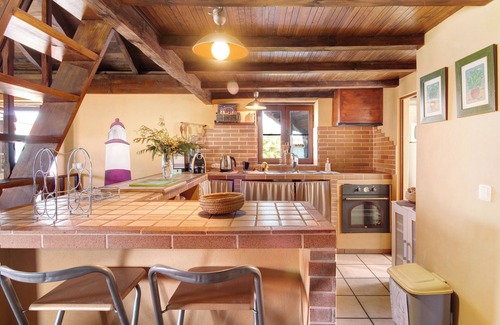 Ponta do Pargo Cottage | Holiday Villa Montemar with Sea View, Wi-Fi & Garden