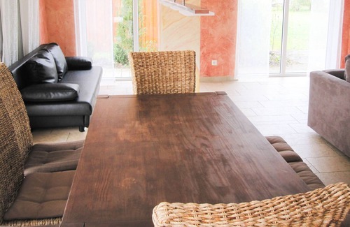 Wackersdorf Condo | Holidays at the lake in Bavaria with a sandy beach, your own pedal boat and SUP board