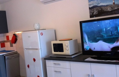 Banyuls-sur-Mer Apartment | HOLIDAYS FACING THE SEA, GIL BAIE 08 renovated 2018- AIR CONDITIONING