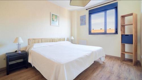 Parque Ayala Apartment | Holidays2Malaga Heroe de Sostoa con piscina junto Estacion AVE y playa