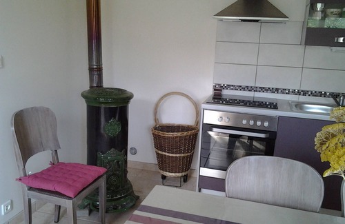 Saintes House | Holy abbey house with garden, quiet, comfortable and welcoming. Wireless