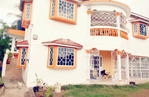 Spanish Town Apartment | Home away from home - Jamaica 1 Bedroom self contained Apartment