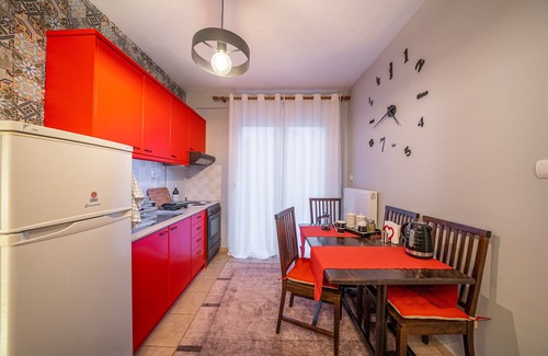 Kozani Apartment | Home for 2 in Kozani