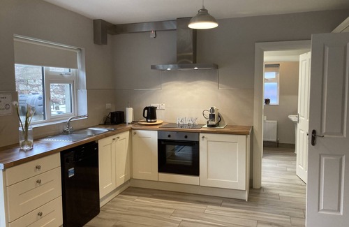 Tralee House | Home from Home, Tralee. Ideal location.