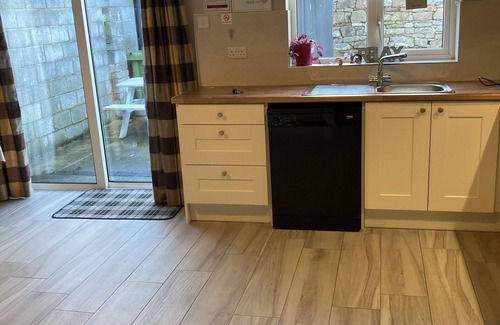 Tralee House | Home from Home, Tralee. Ideal location.