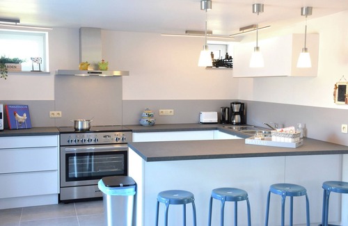 Ovifat House | Home in Ovifat with Sauna