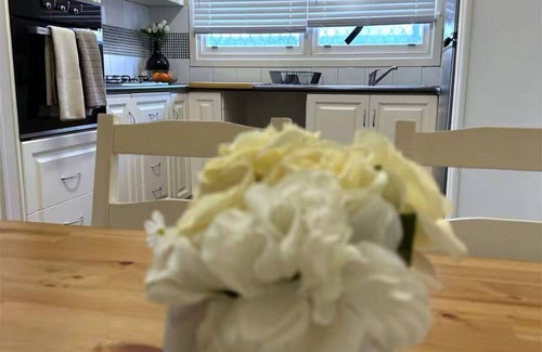 Coolbellup House | Home in Perth's Best Location (minutes from Beach)