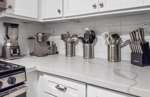 North Central House | Home in the Heart of Pasadena!