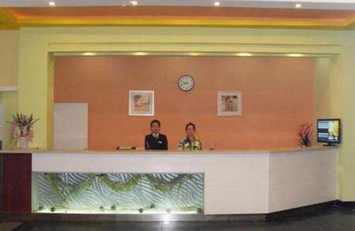 Xuhui Hotel | Home Inns Shanghai Liuzhou Road Everbright Exhibition Center Branch