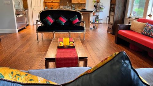 Renton Bed & Breakfast | Home of Jaya