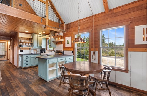Cedarville Cabin | Home ON Lake Huron~Close to Mackinac Isl~ATV Trail