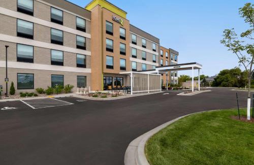 Sheboygan Hotel | Home2 Suites By Hilton Sheboygan