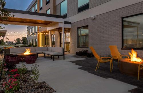 Sheboygan Hotel | Home2 Suites By Hilton Sheboygan