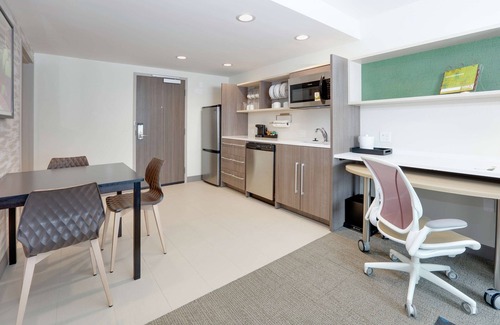 Brownstown Hotel | Home2 Suites by Hilton Yakima Airport