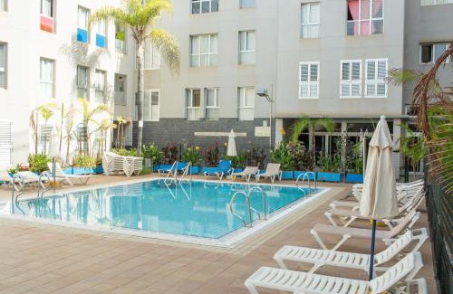 Sardina Apartment | Home2Book Bright Retreat with Pool, Sardina Beach