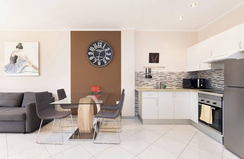 Playa Paraiso Apartment | Home2Book Cute Apartment with Pool, Callao Salvaje